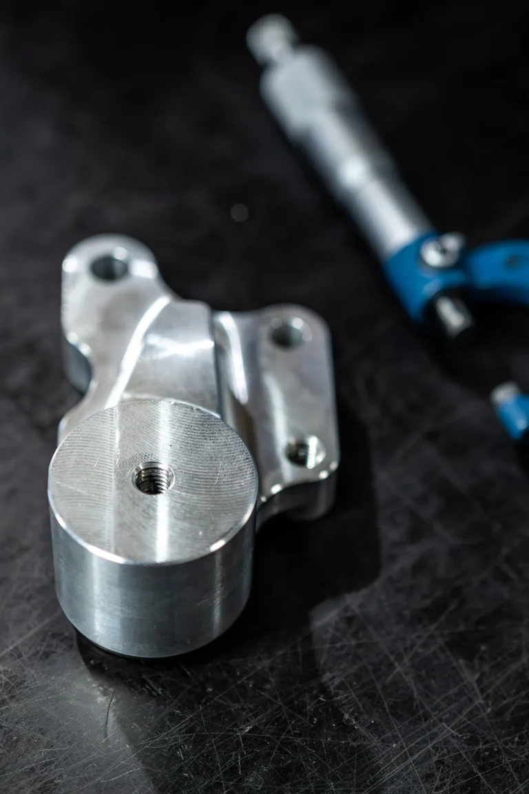 Gotowe elementy z CNC